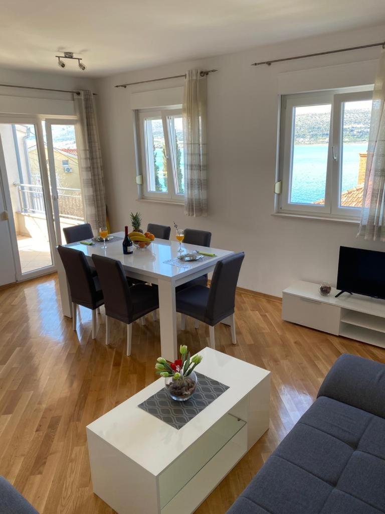 Apartment Dina Trogir